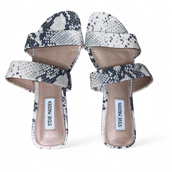 Steve Madden Snakeskin Block Heel Sandals Size 8.5 Grey & White - Picture 2 of 4